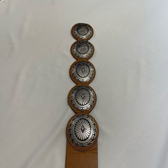 Chico’s Leather Belt Size Medium - Picture 4 of 8